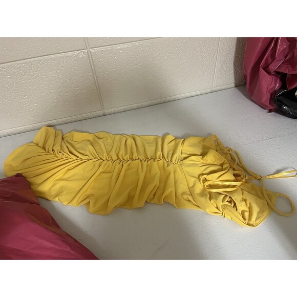 Here Comes The Sun Yellow Dress Size Small - Picture 3 of 3